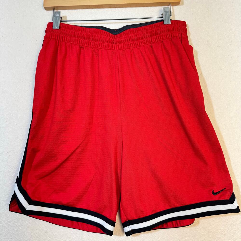 Nike Dri-Fit Classic Basketball Shorts Red Mesh Mens Large Athletic Loose Fit 8" - Picture 2 of 6